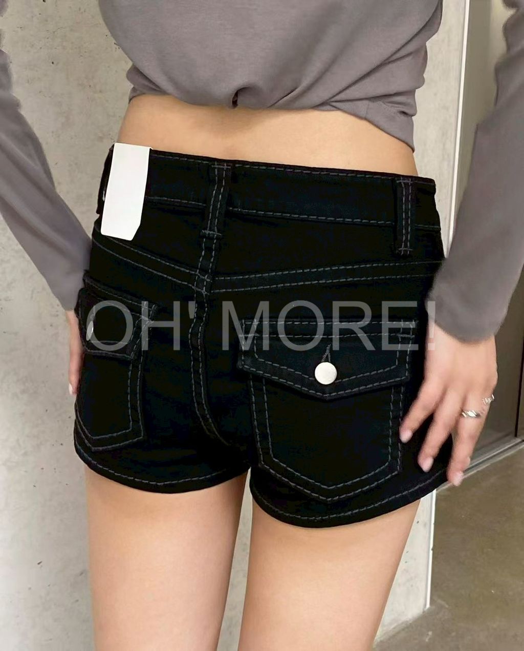 LINE_ALBUM_202639_260309_424