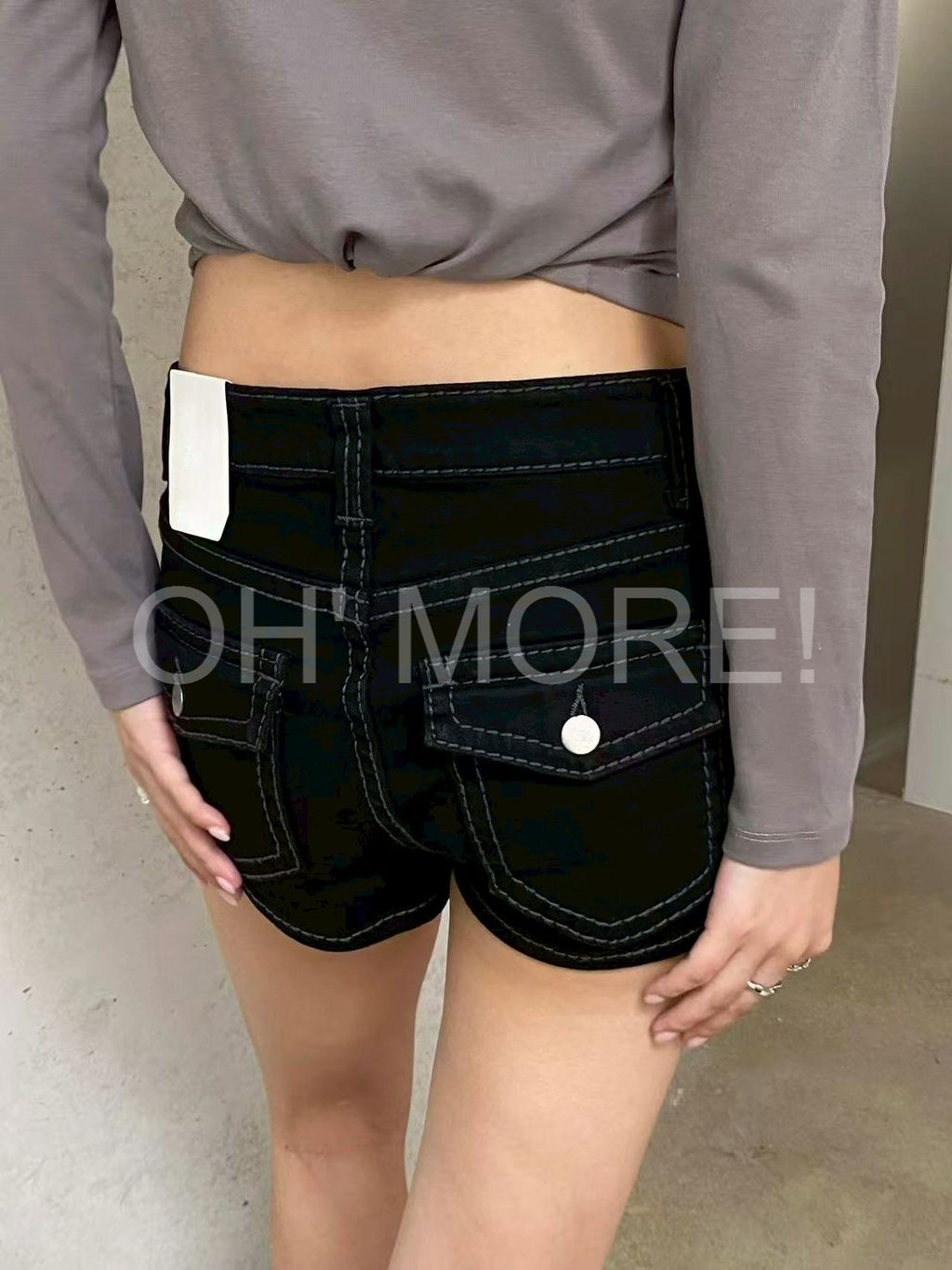 LINE_ALBUM_202639_260309_427