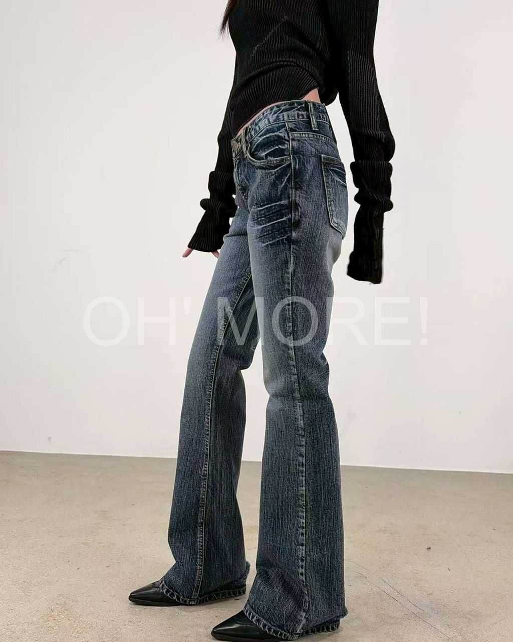 LINE_ALBUM_202639_260309_406