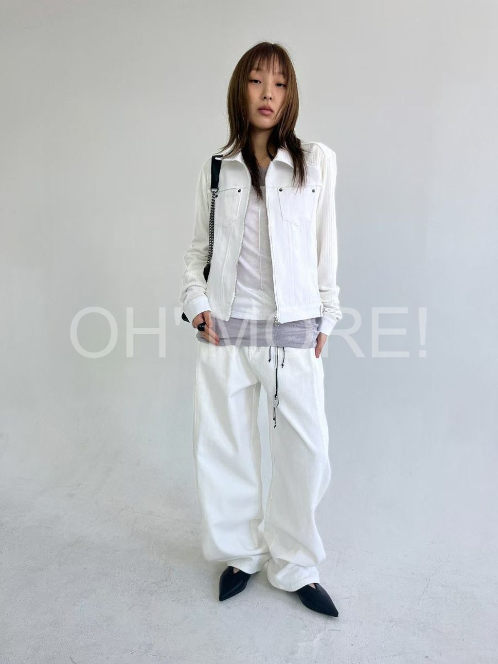 LINE_ALBUM_202639_260309_108