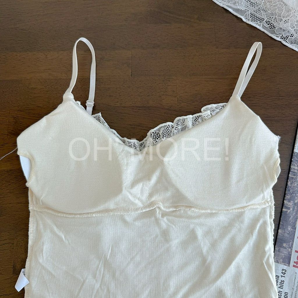 LINE_ALBUM_202639_260309_128