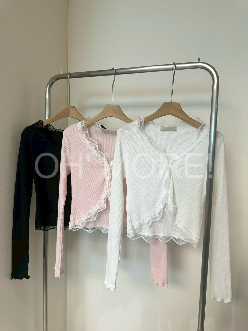 LINE_ALBUM_202639_260309_390