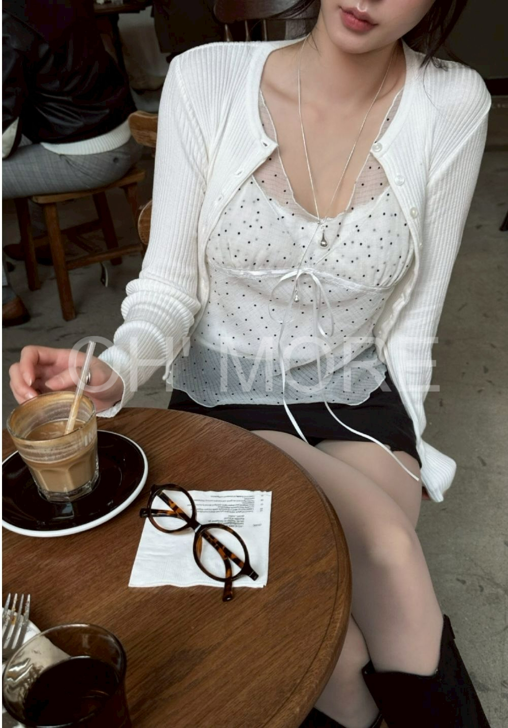 LINE_ALBUM_202641_260401_66