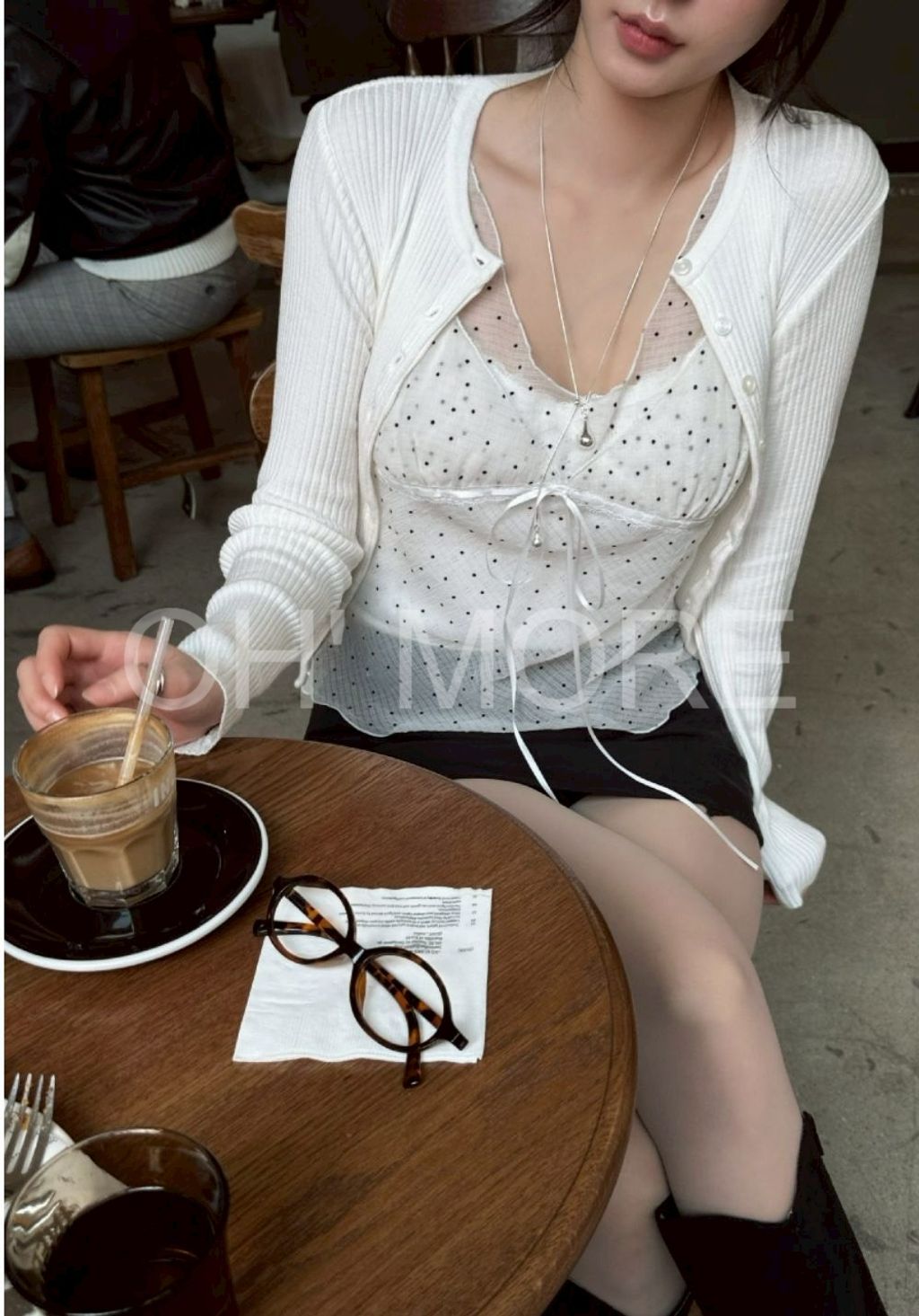 LINE_ALBUM_202641_260401_66