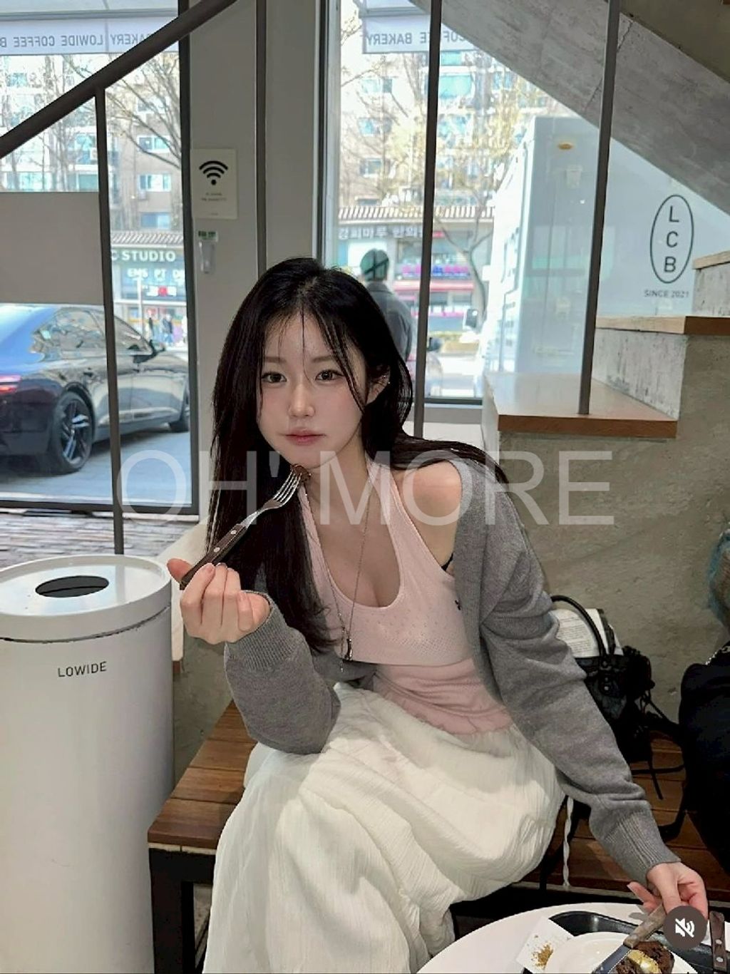 LINE_ALBUM_202641_260401_116