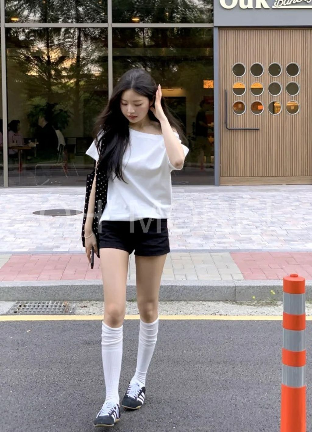 LINE_ALBUM_2025531_250531_327