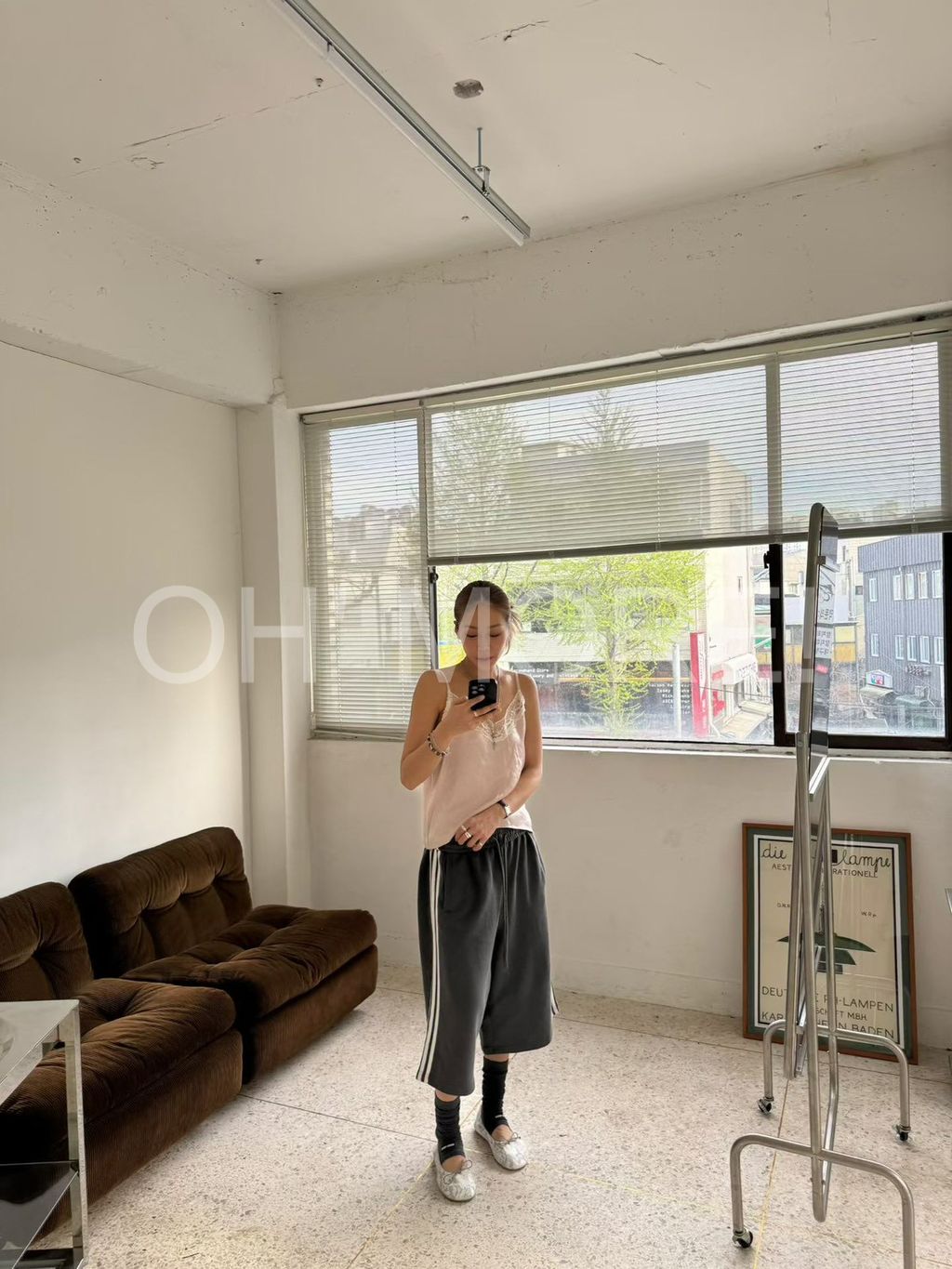 LINE_ALBUM_2026420_260420_140