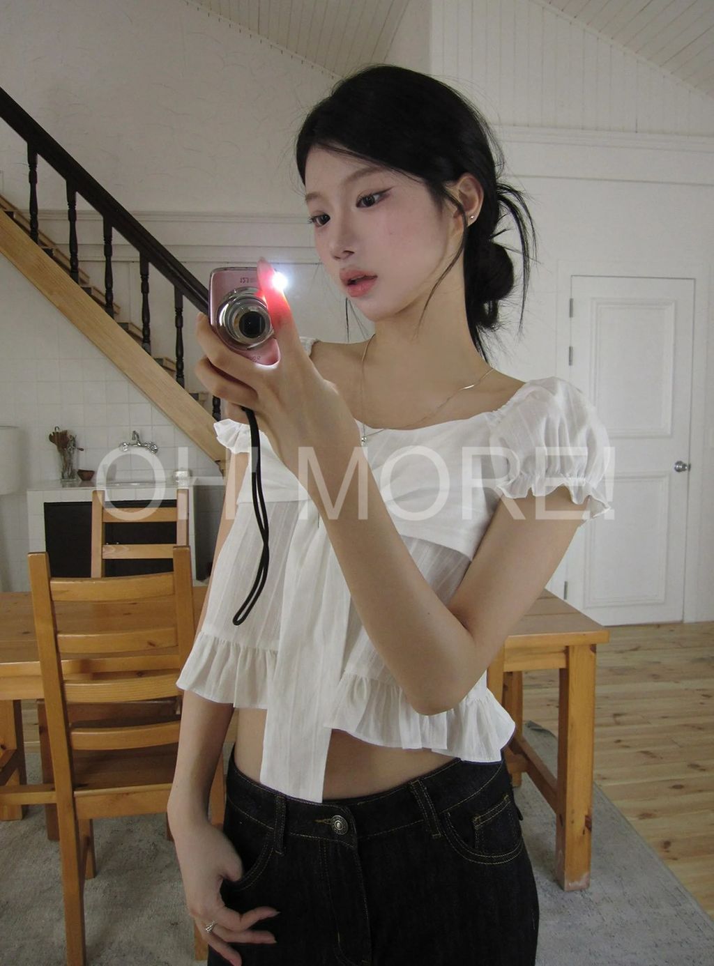 LINE_ALBUM_202653_260503_275