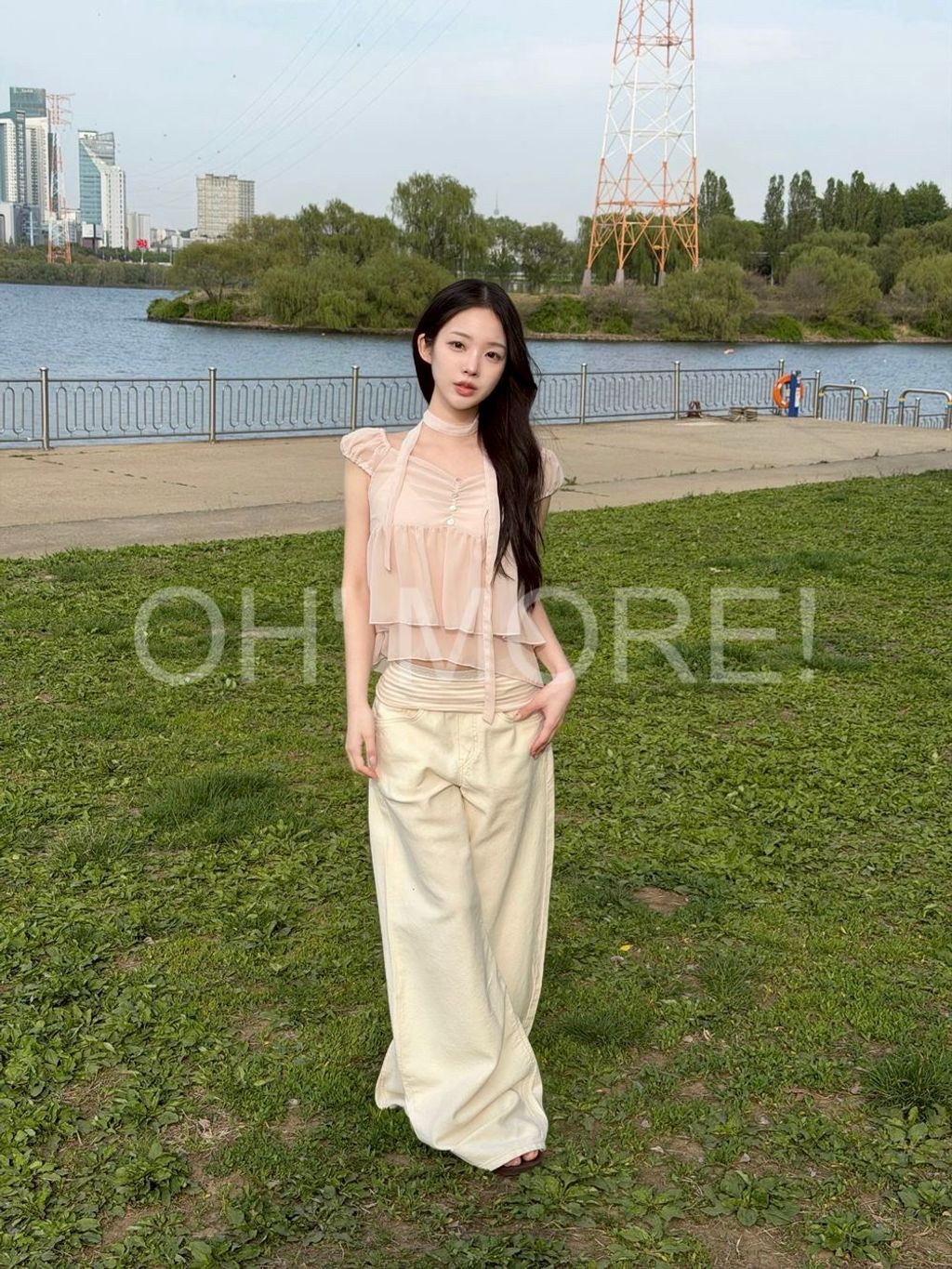 LINE_ALBUM_202653_260503_357