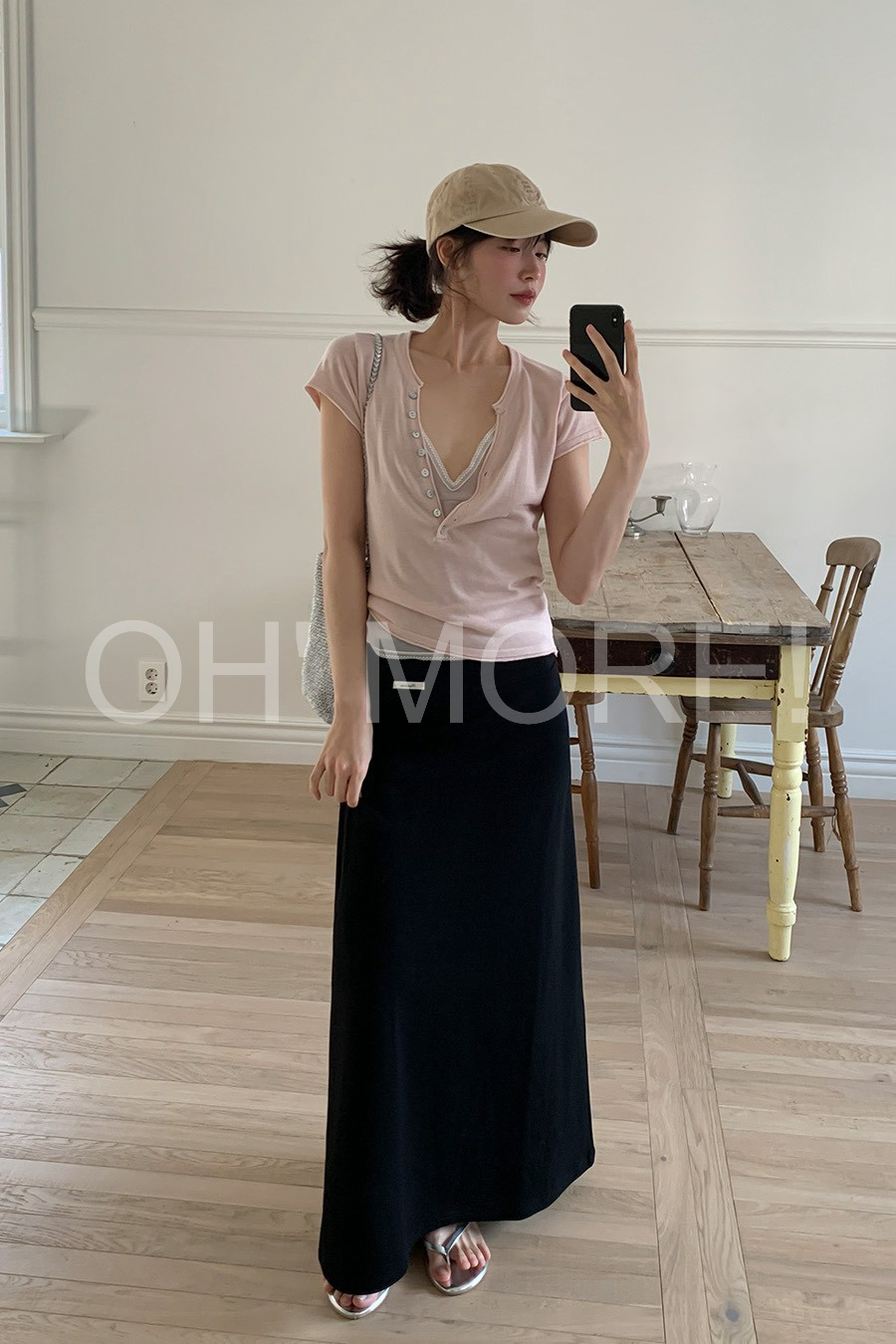 LINE_ALBUM_202653_260503_512