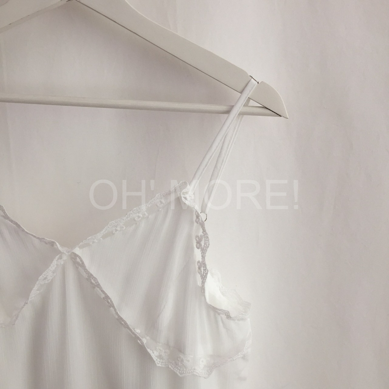 LINE_ALBUM_202656_260506_16