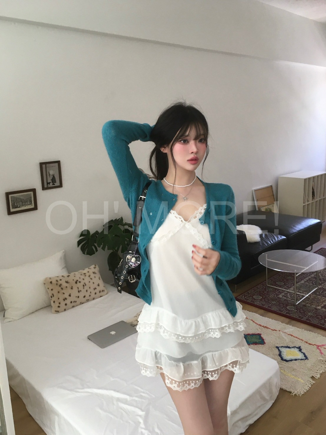 LINE_ALBUM_202656_260506_23