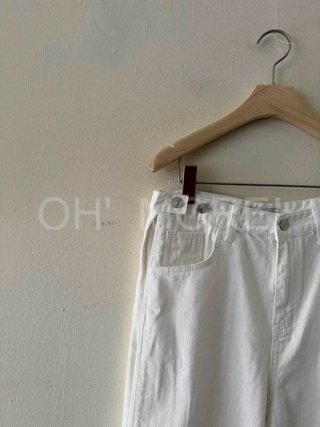 LINE_ALBUM_2026518 _1_260518_64