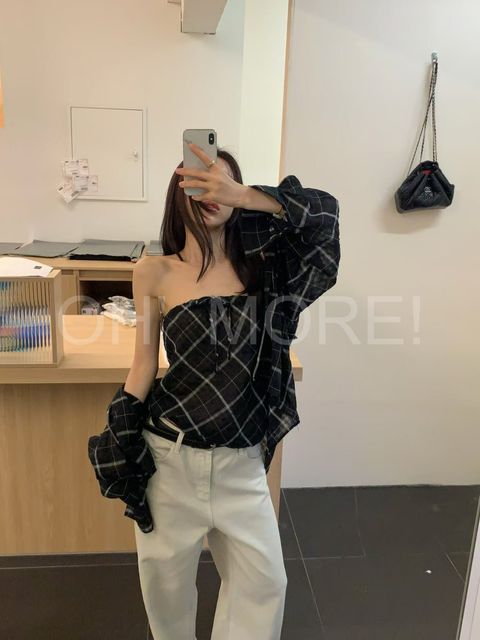 LINE_ALBUM_2026518 _1_260518_1