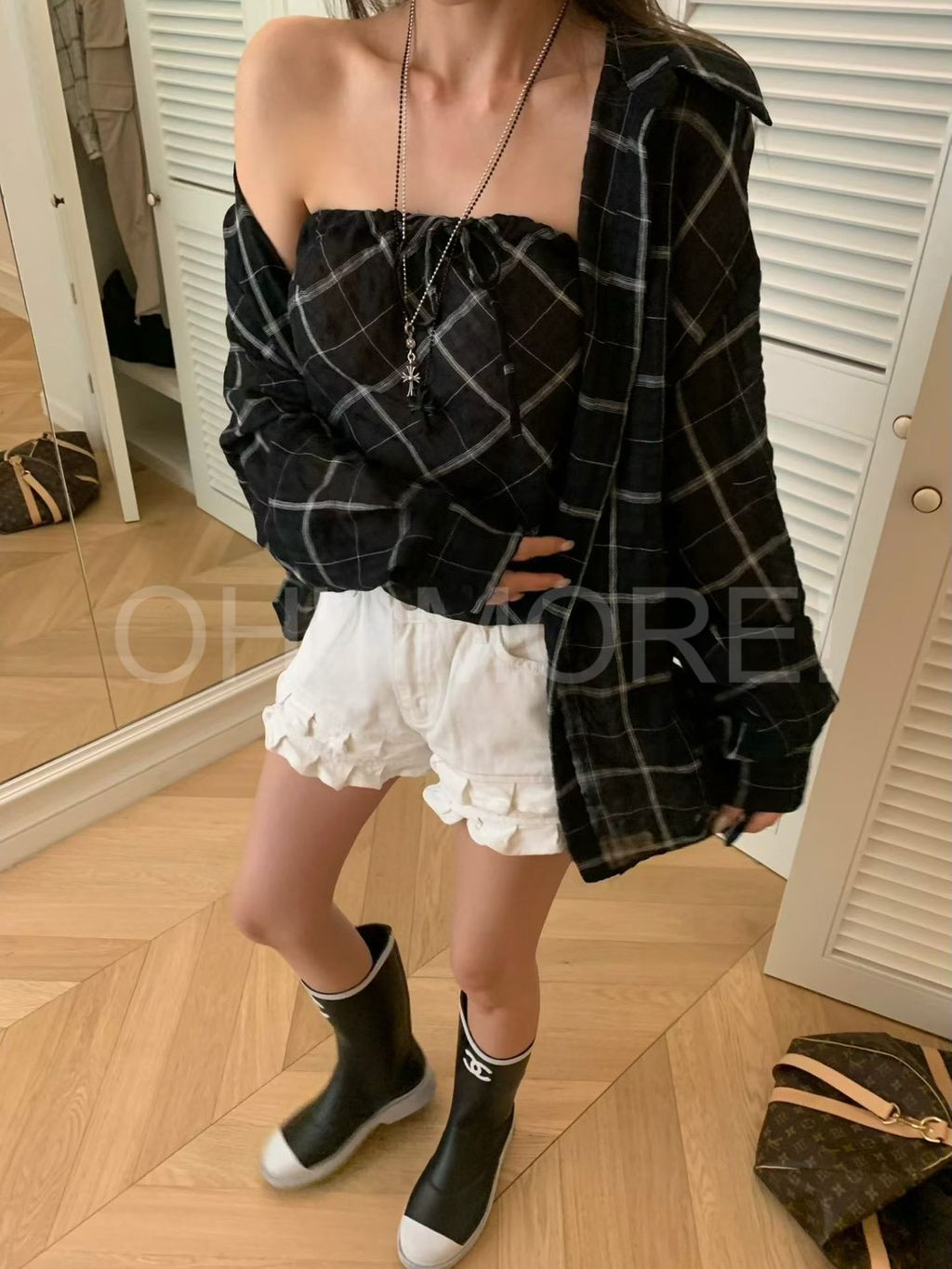 LINE_ALBUM_2026518 _1_260518_23