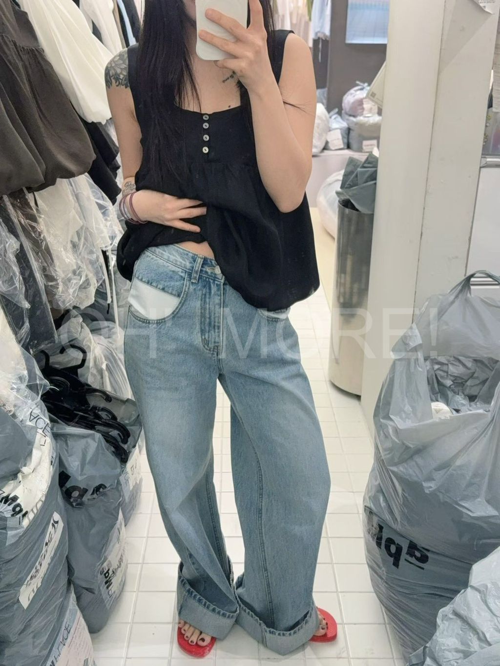 LINE_ALBUM_2026518_260518_255