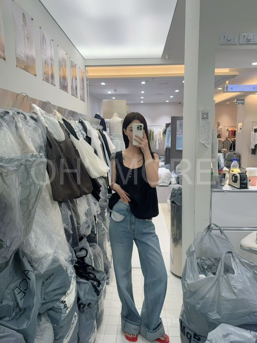 LINE_ALBUM_2026518_260518_256