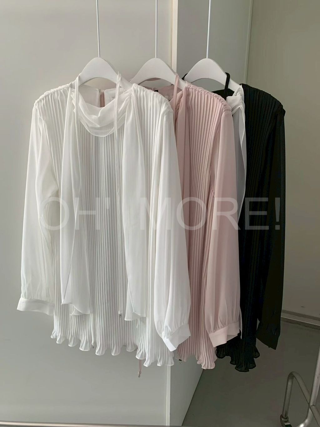 LINE_ALBUM_2026518_260518_201