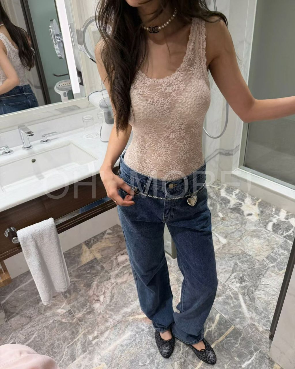 LINE_ALBUM_2026518_260518_116