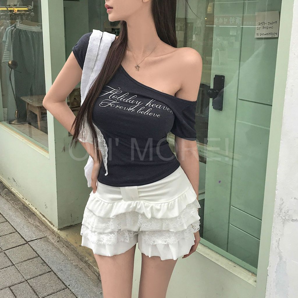 LINE_ALBUM_2026526_260526_35