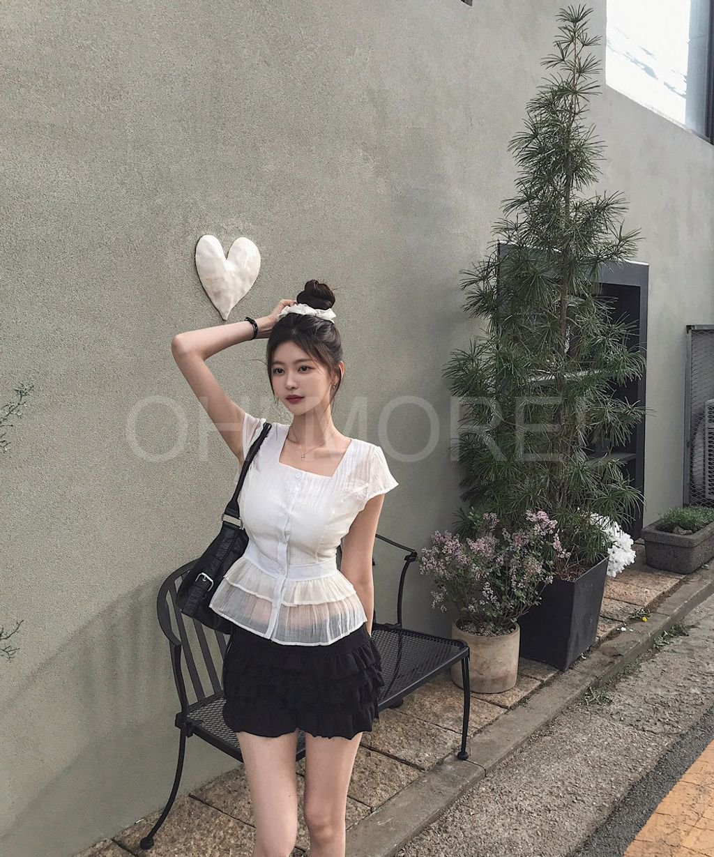 LINE_ALBUM_2026526_260526_44