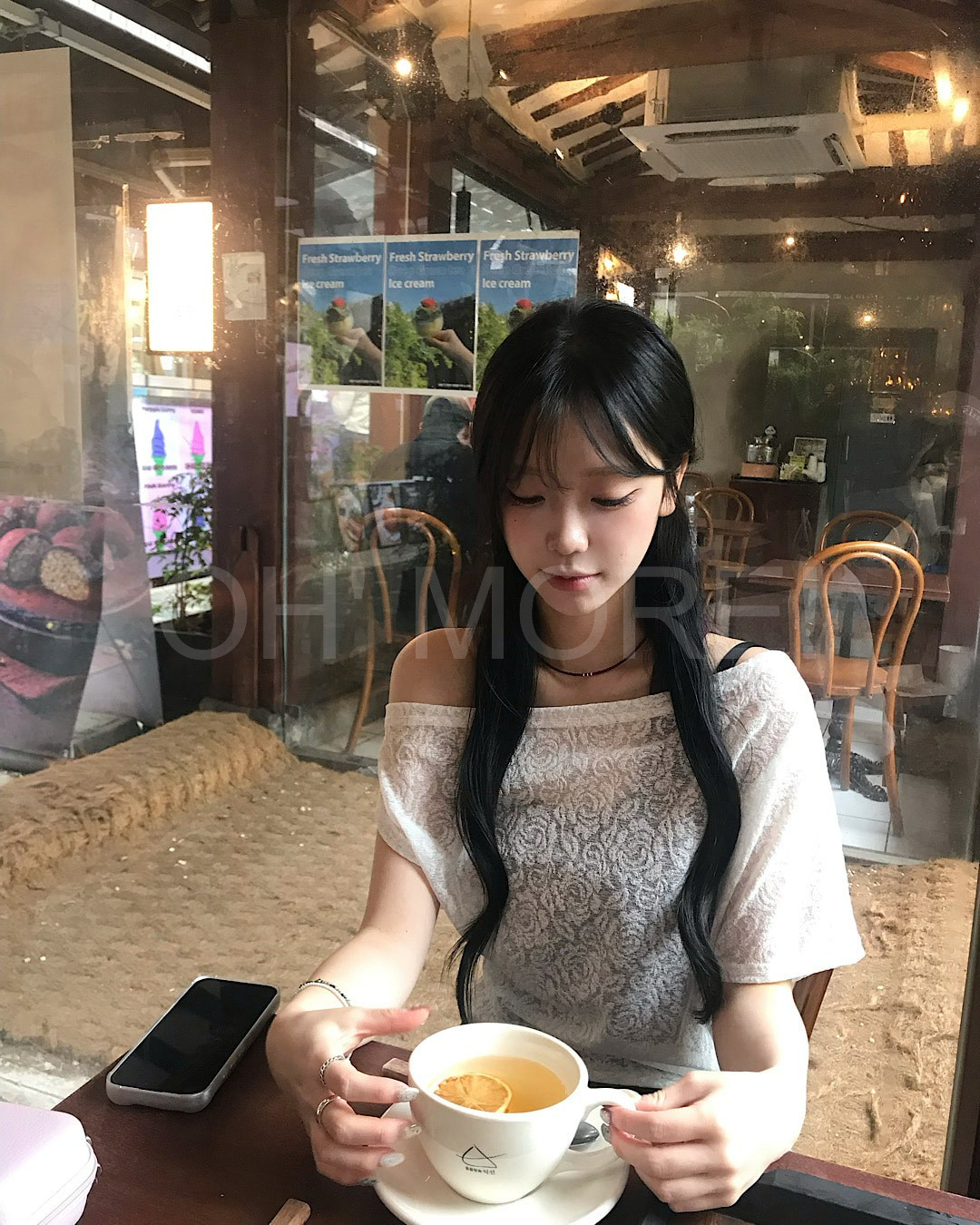 LINE_ALBUM_202675_260705_26