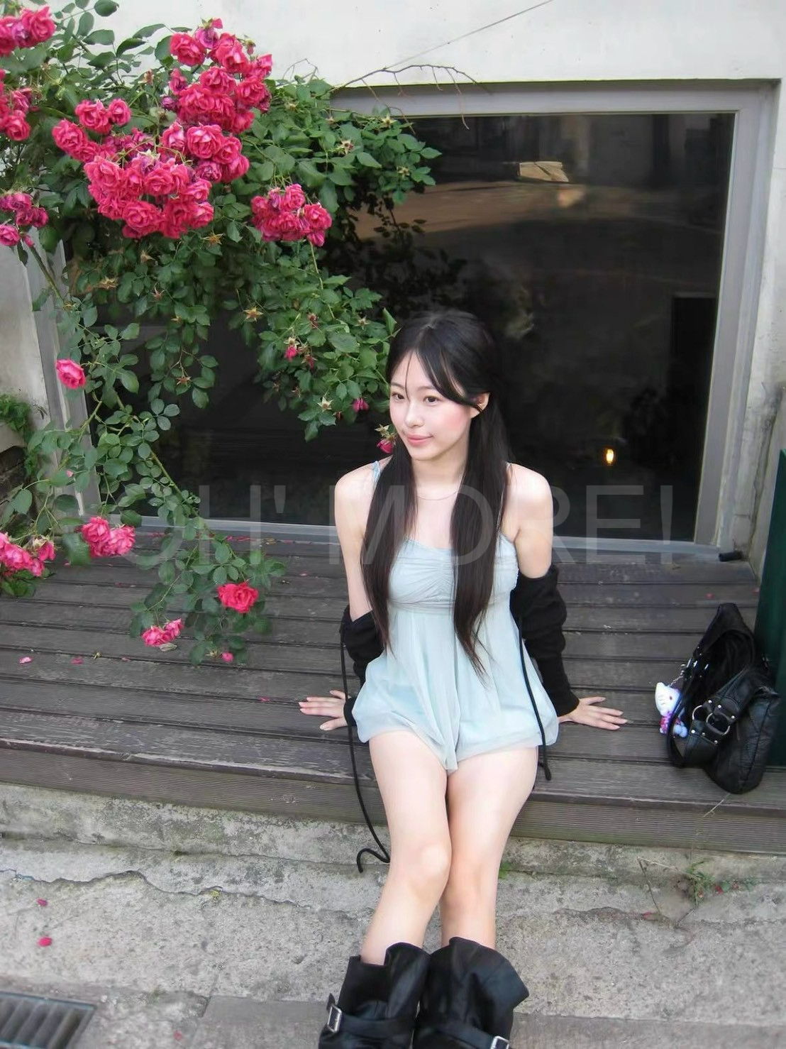 LINE_ALBUM_2026811_260811_28