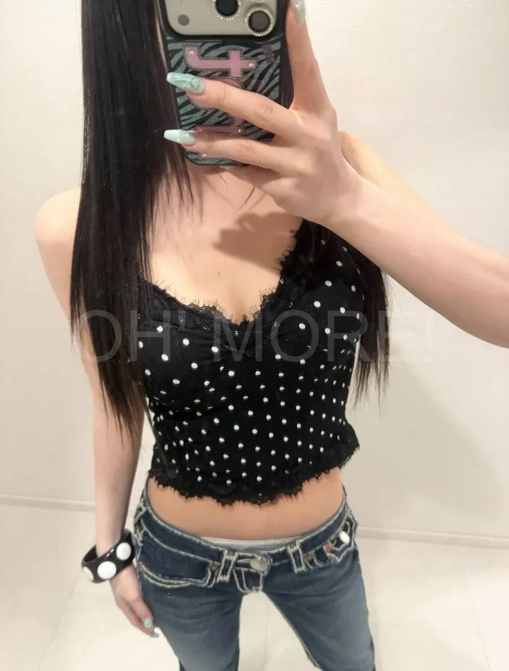 LINE_ALBUM_2026811_260811_15