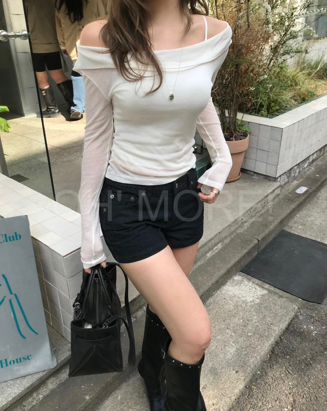LINE_ALBUM_2026831_260831_52