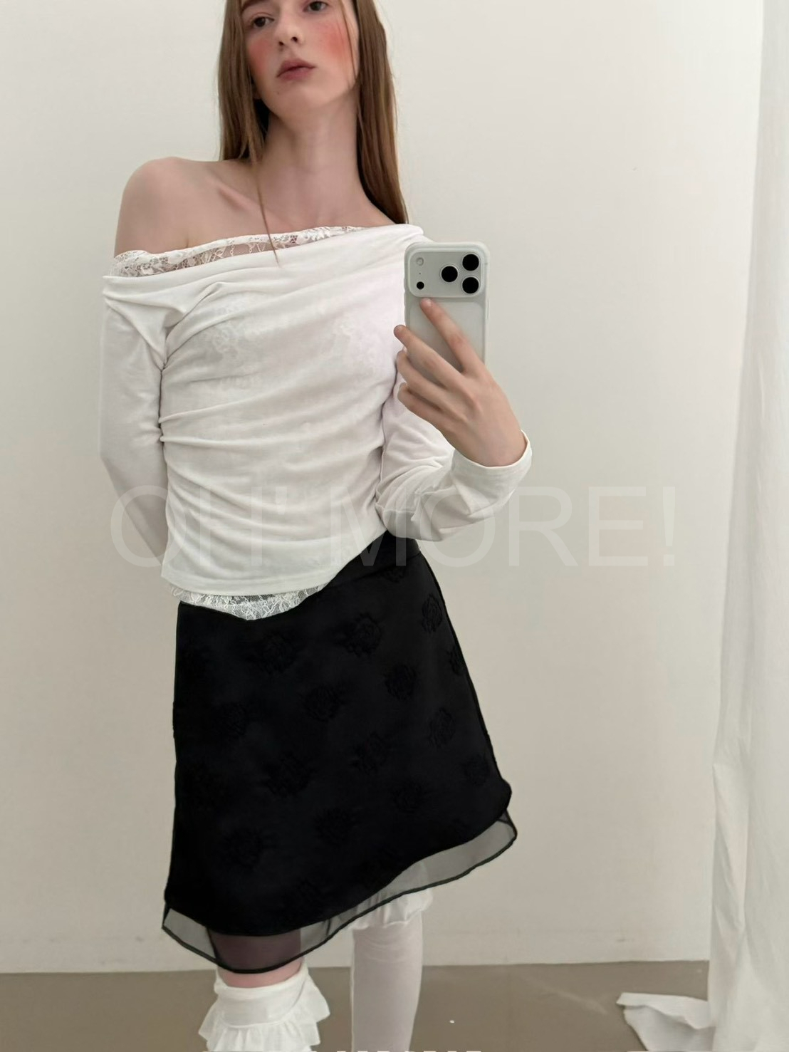 LINE_ALBUM_202699_260909_325