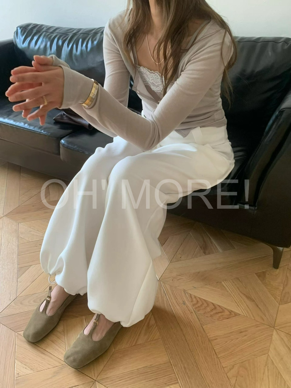 LINE_ALBUM_202699_260909_237
