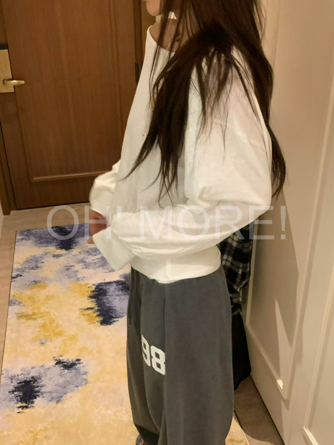 LINE_ALBUM_202699_260909_192