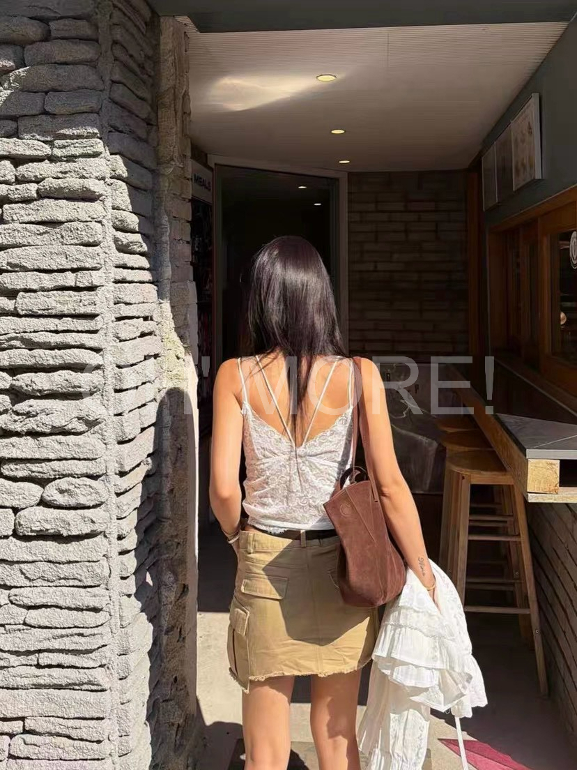 LINE_ALBUM_202699_260909_276