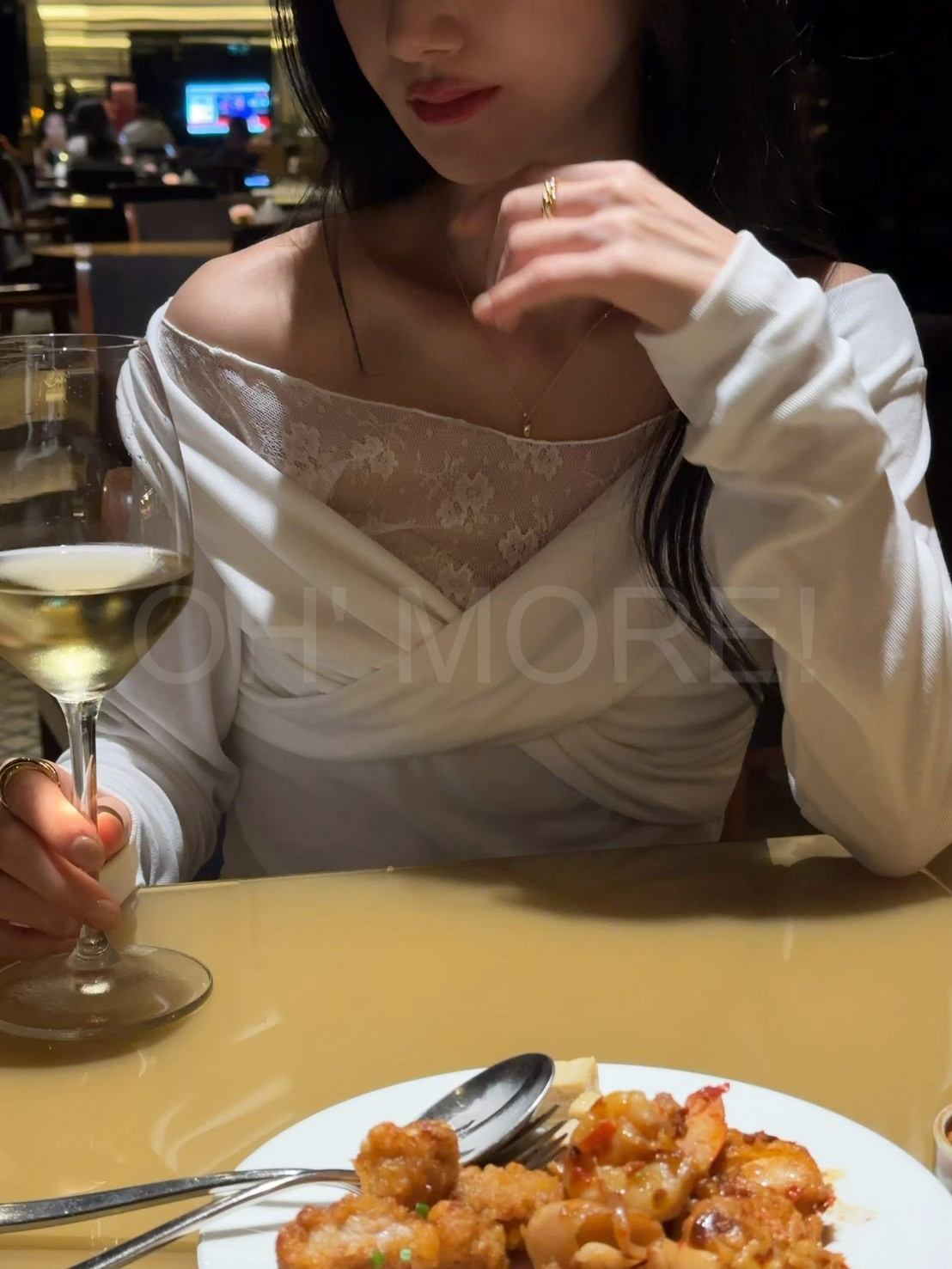 LINE_ALBUM_2026102_261002_81