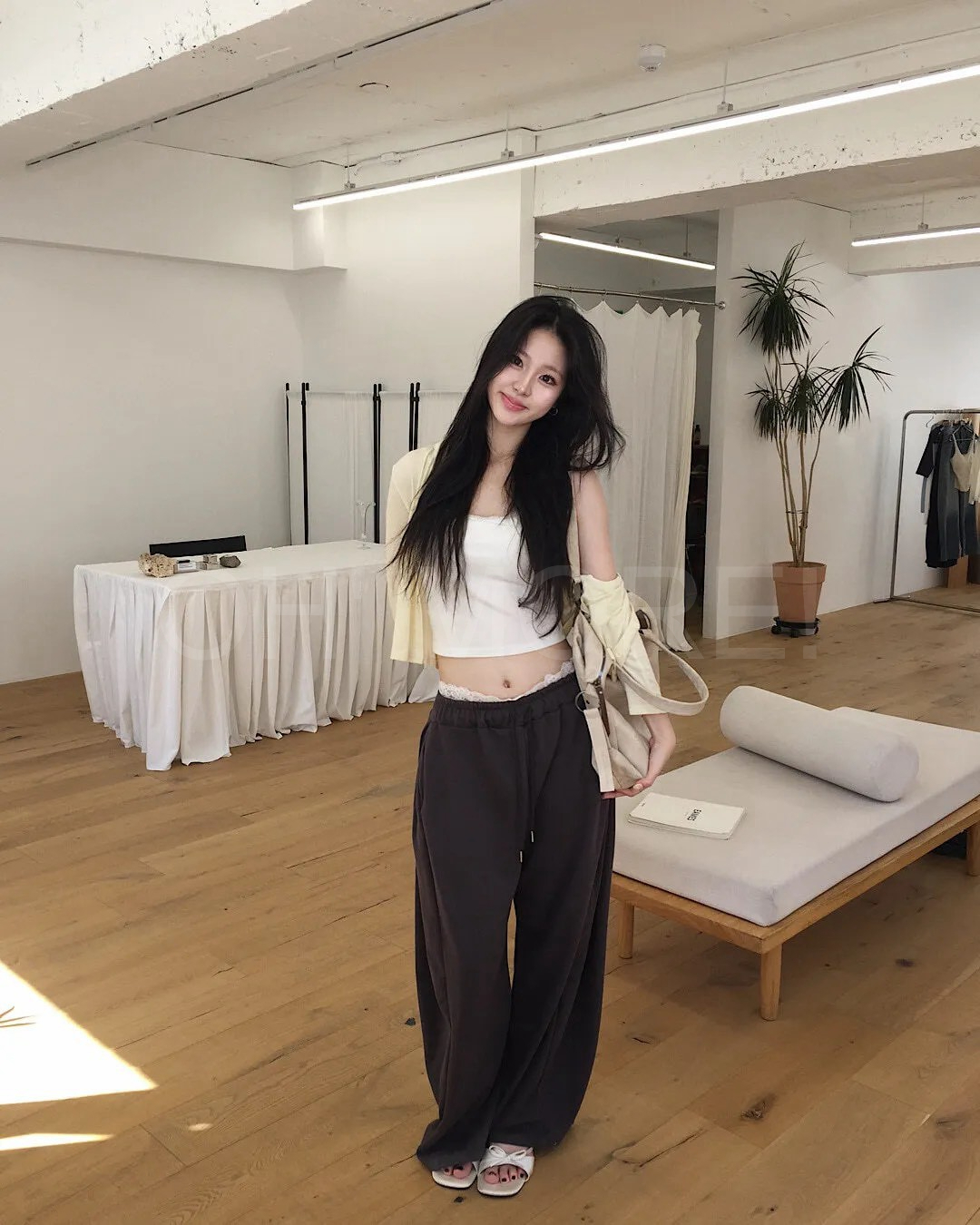 LINE_ALBUM_2026102_261002_138
