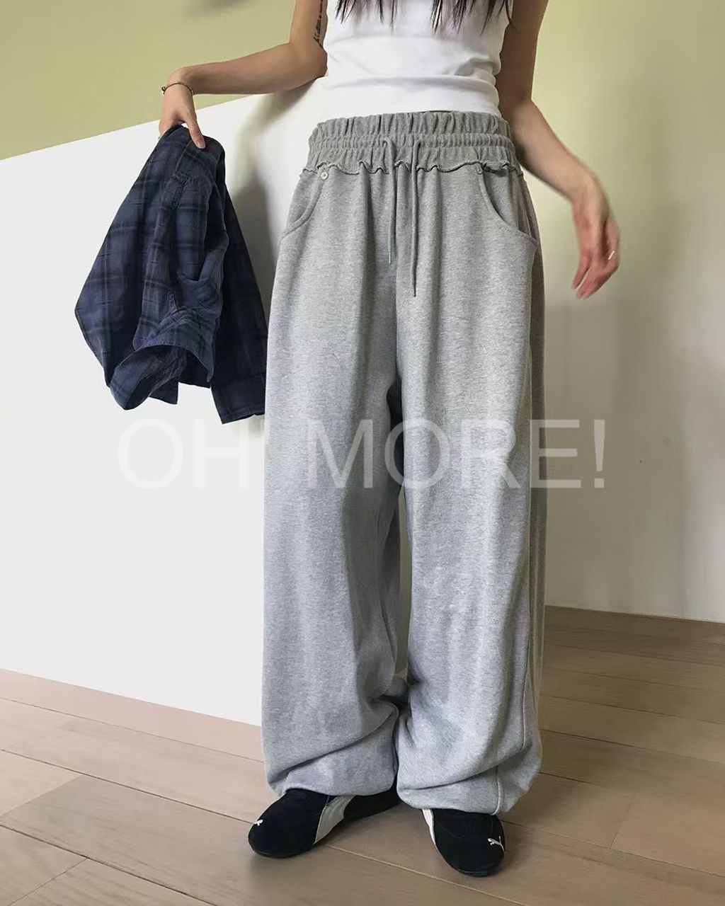 LINE_ALBUM_202572_250702_50