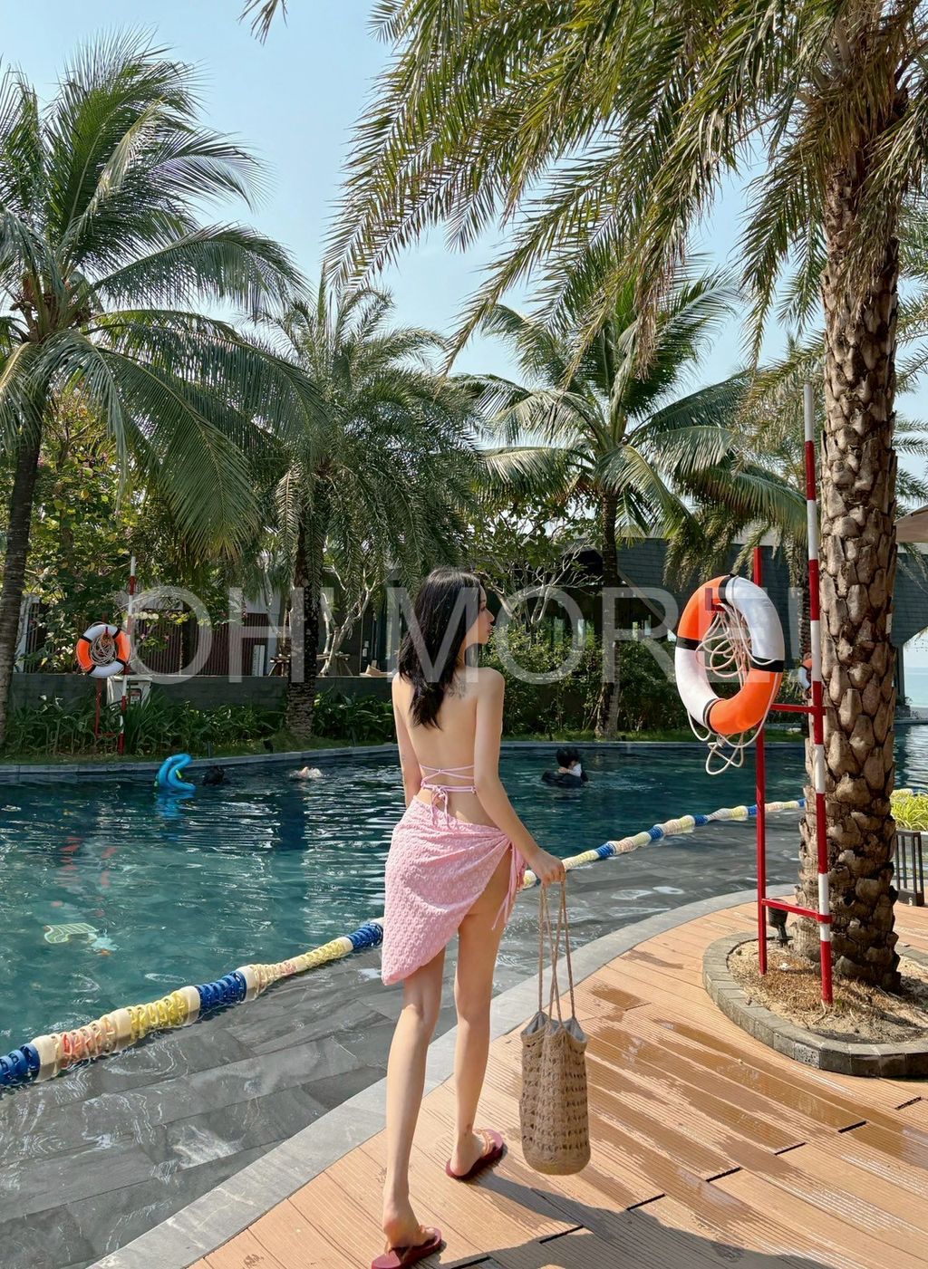 LINE_ALBUM_202576_250706_128