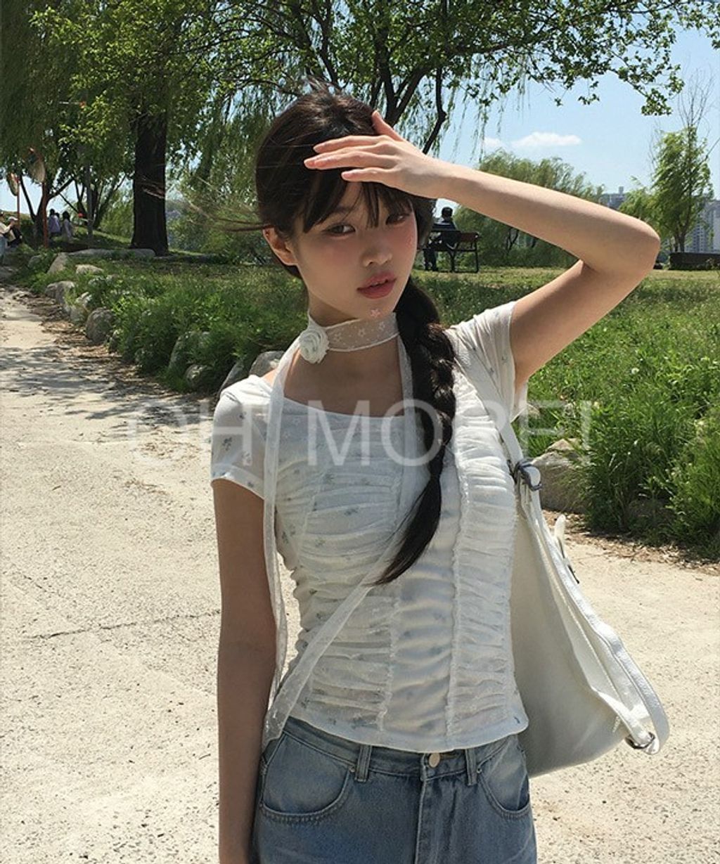 LINE_ALBUM_202576_250706_402