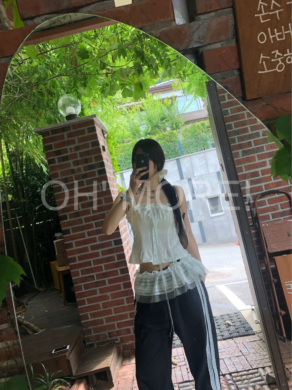 LINE_ALBUM_202576_250706_319