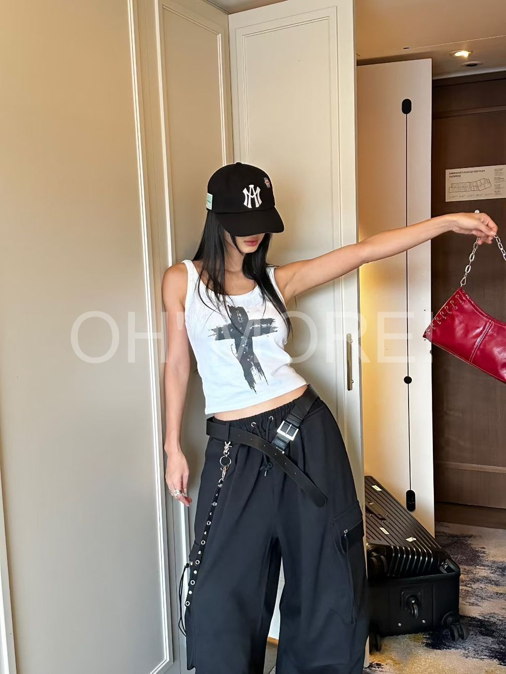 LINE_ALBUM_202586_250806_155