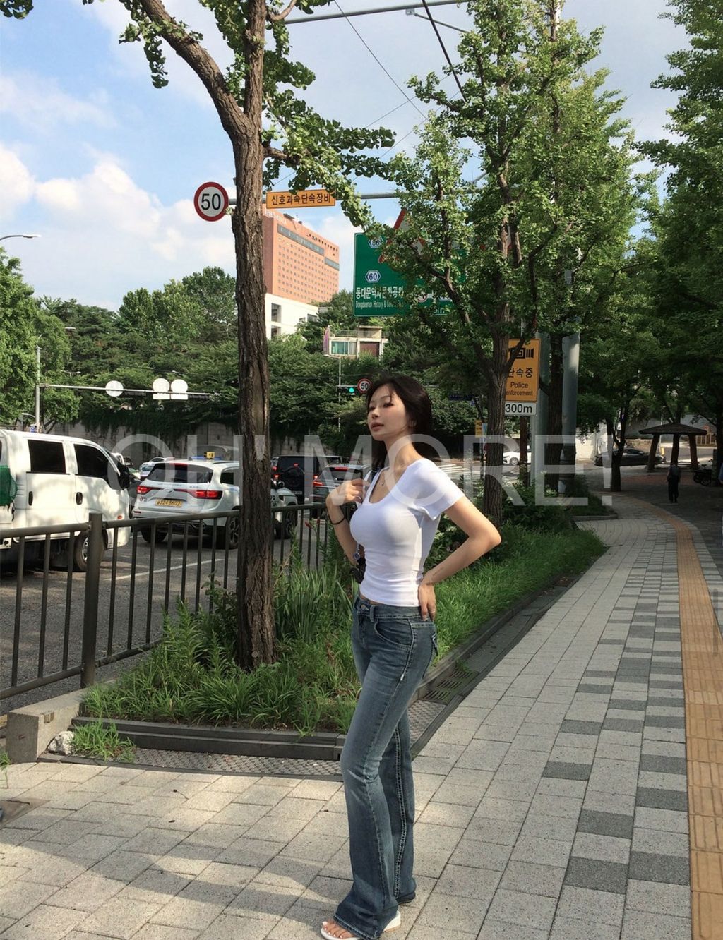 LINE_ALBUM_202586_250806_187