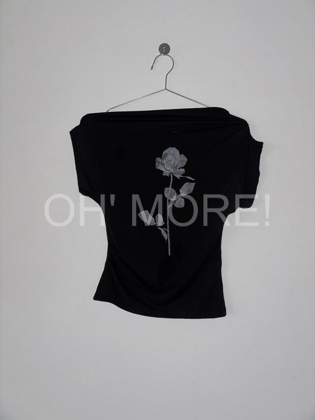 LINE_ALBUM_202586_250806_525