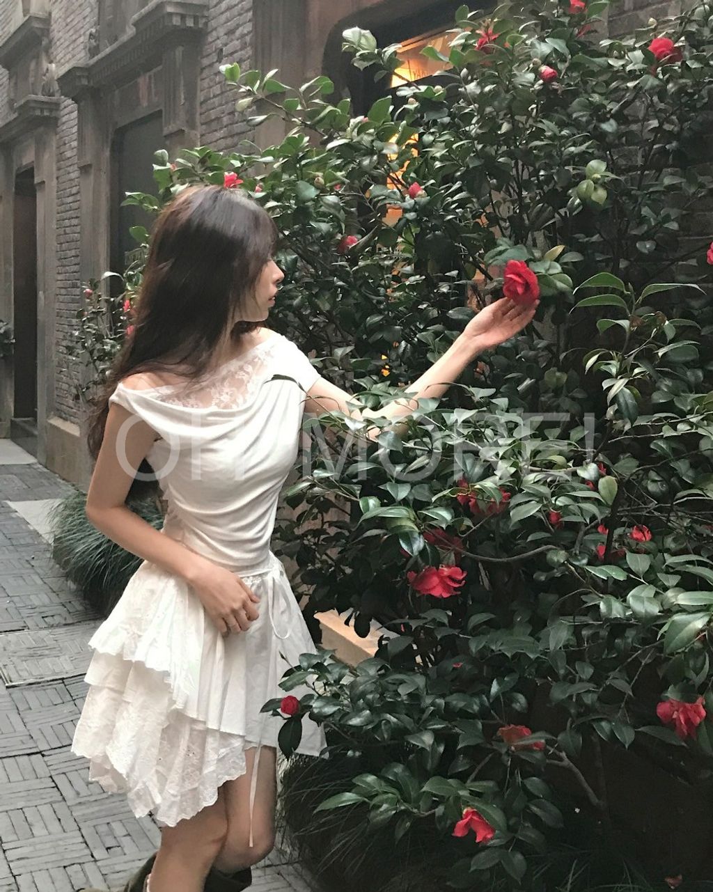 LINE_ALBUM_202586_250806_316