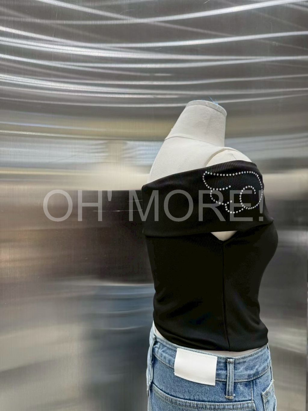 LINE_ALBUM_202586_250806_549