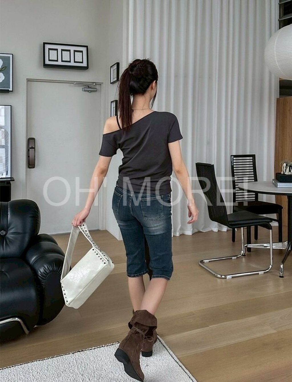 LINE_ALBUM_202586_250806_414