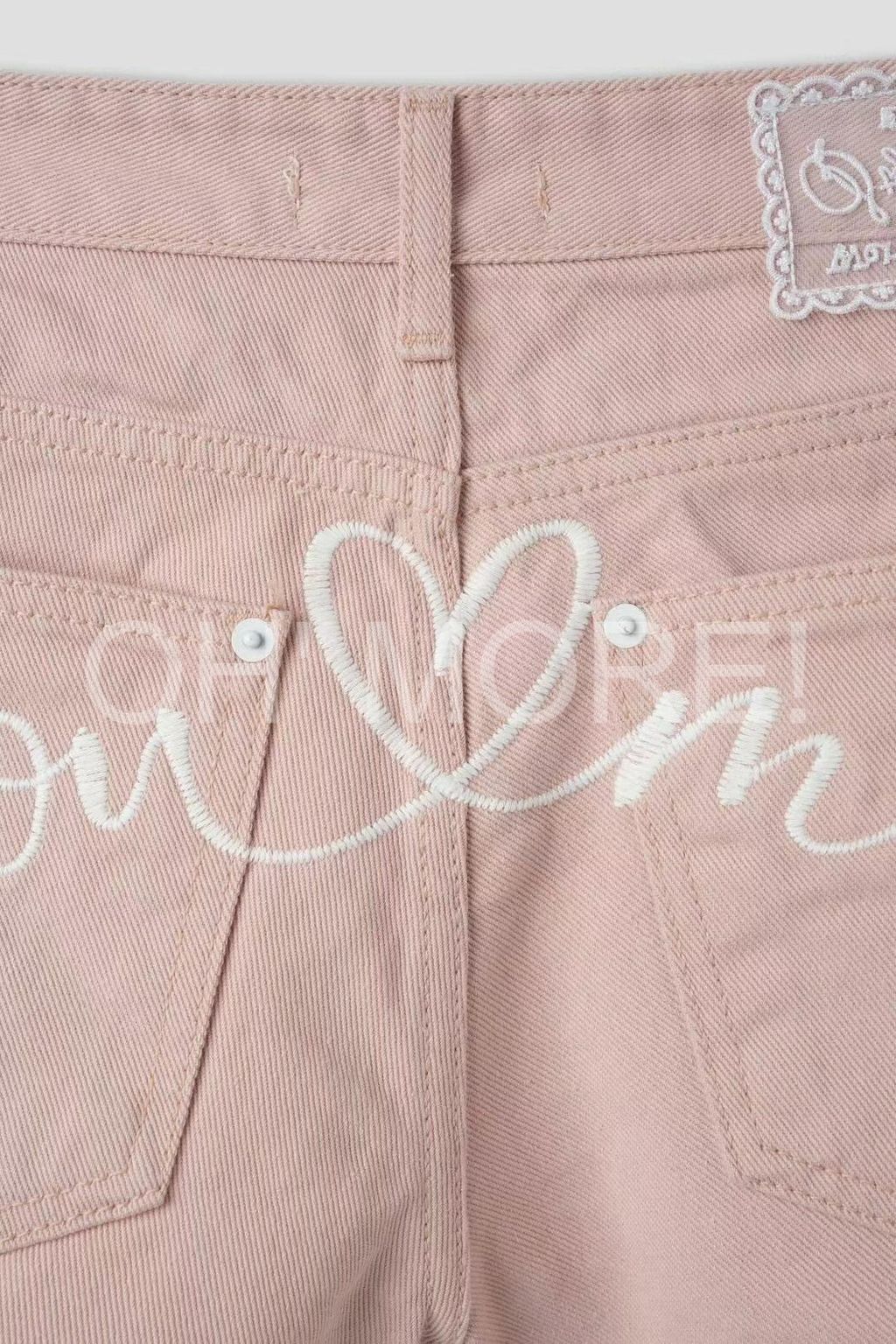 LINE_ALBUM_202586_250806_331