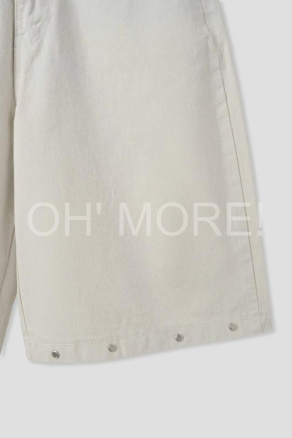 LINE_ALBUM_202586_250806_522