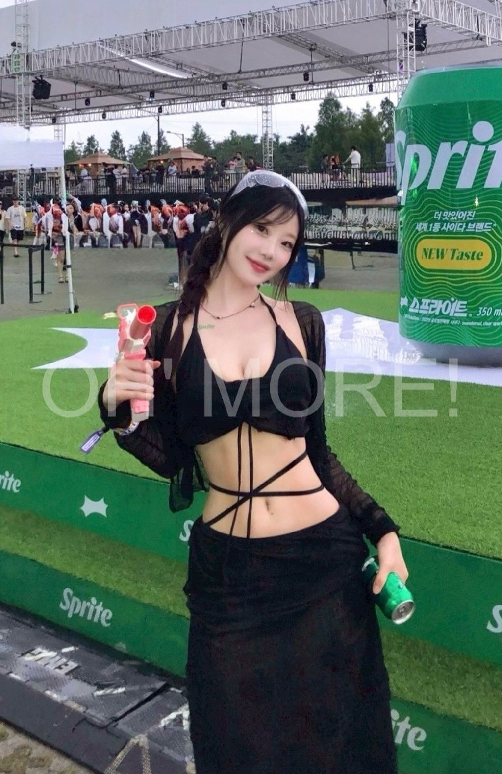 LINE_ALBUM_202586_250806_617