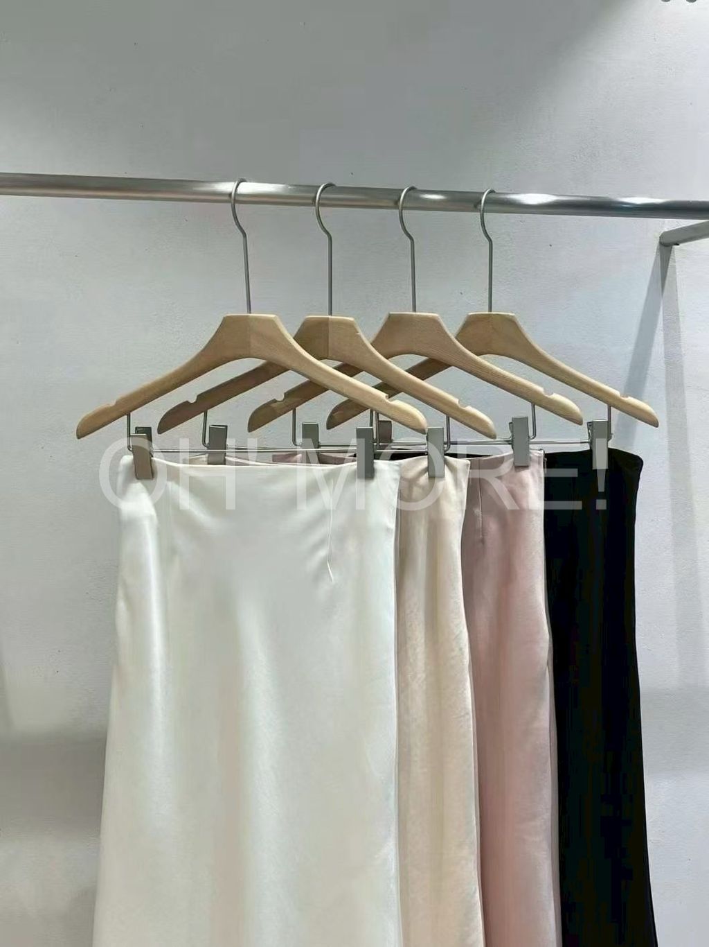 LINE_ALBUM_2025821_250821_524