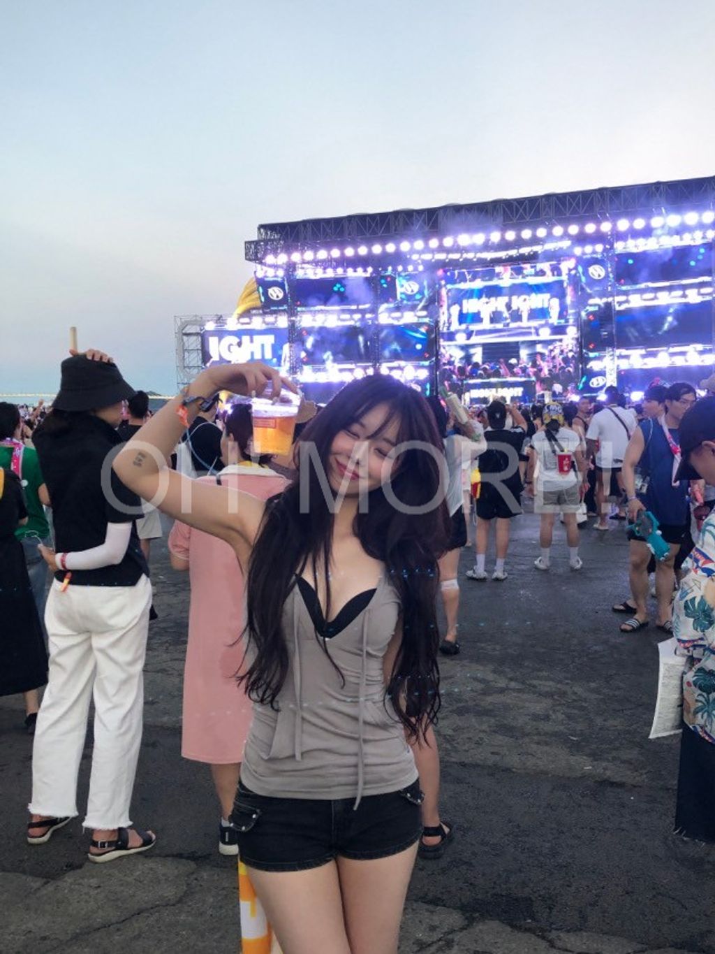 LINE_ALBUM_202591_250901_17